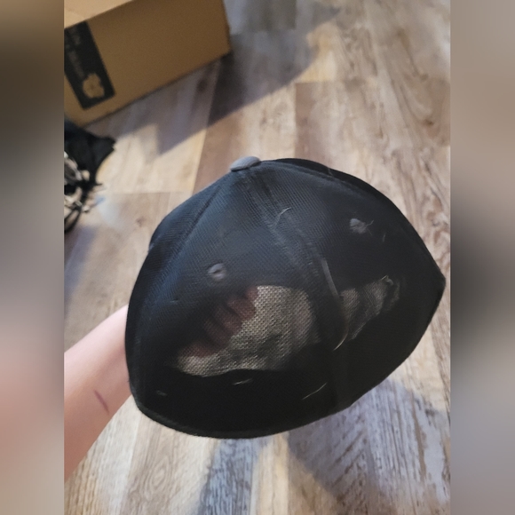 Hat - Picture 2 of 2